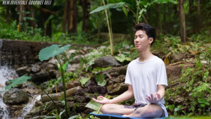 Seseorang yang sedang meditasi
